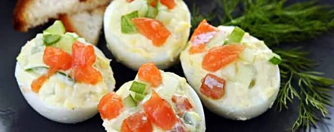 яйца фаршированные красной рыбой