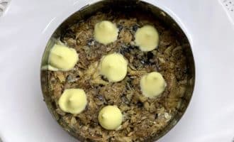 рыбный салат из консервов