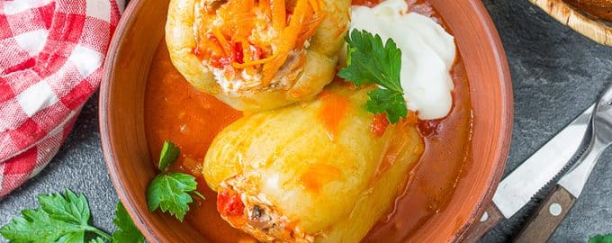 фаршированные перцы с фаршем в кастрюле