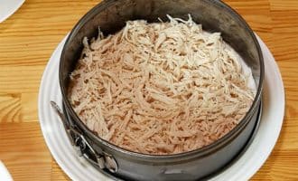 слоёный салат с курицей