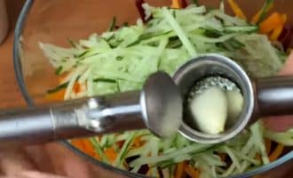 Новый салат из свеклы по-азиатски, без майонеза