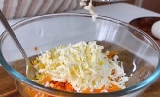 салат с корейской морковью и крабовыми палочками