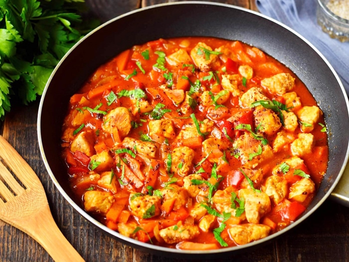 мясо тушёное с овощами