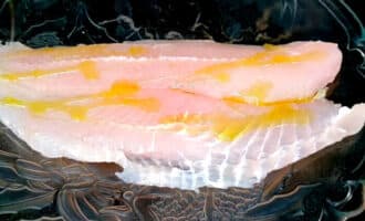 как приготовить филе камбалы в духовке