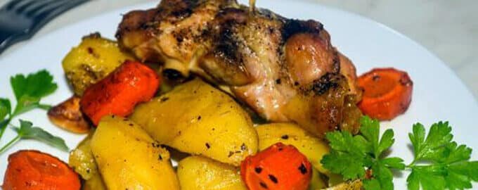курица с картофелем и морковью в духовке