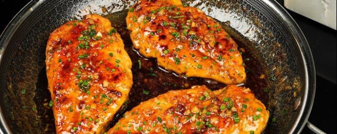 куриная грудка на сковороде