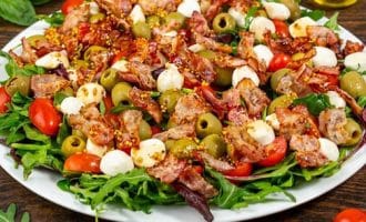 салат с жареным беконом рецепт